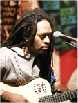 DONN� ROBERTS in a solo set
boubacar__021acr.jpg